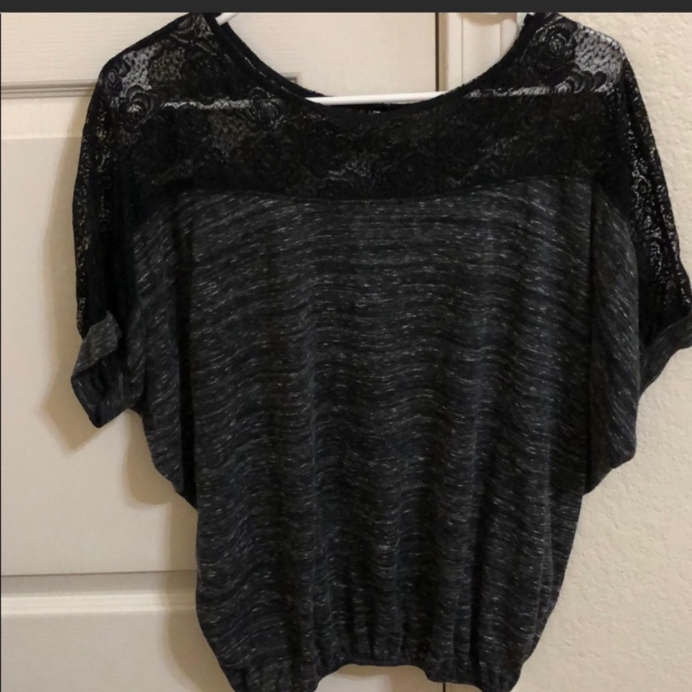 3/$10- Full Tilt DarkGrey cotton blouse w/ lace